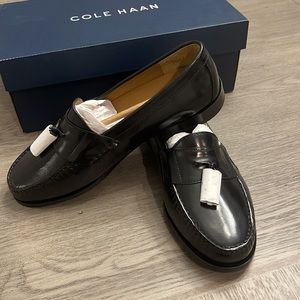 Cole Haan Mens loafer with tassels
